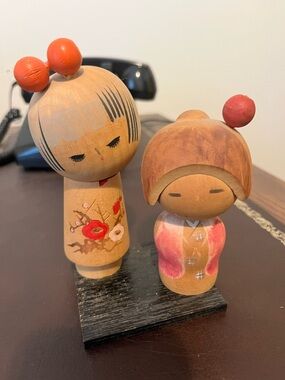 VTG Hand-Painted Wooden Kokeshi Dolls